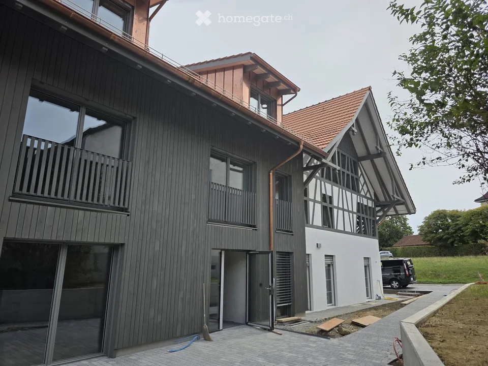 Modern wohnen im Dorfkern – 4.5-Zimmer-Neubauwohnung in Schneisingen