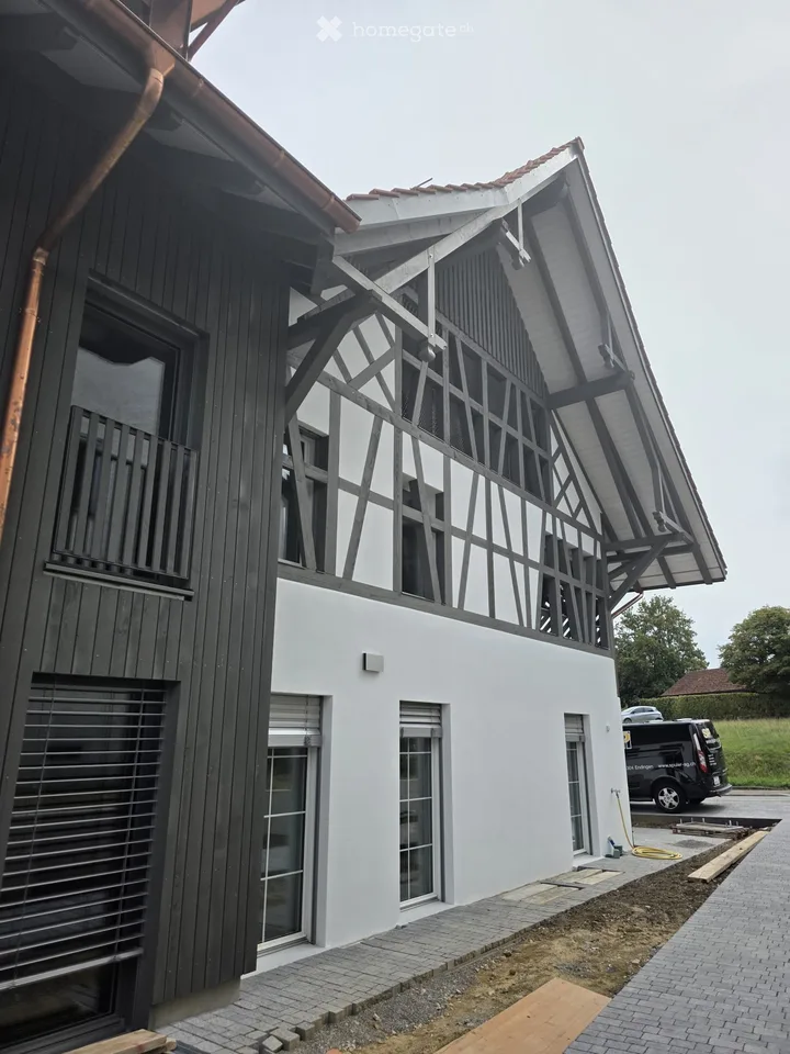 Modern wohnen im Dorfkern – 4.5-Zimmer-Neubauwohnung in Schneisingen