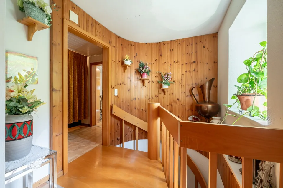 Casa unifamiliare economica con potenziale nel centro del villaggio – foto 3 di 8