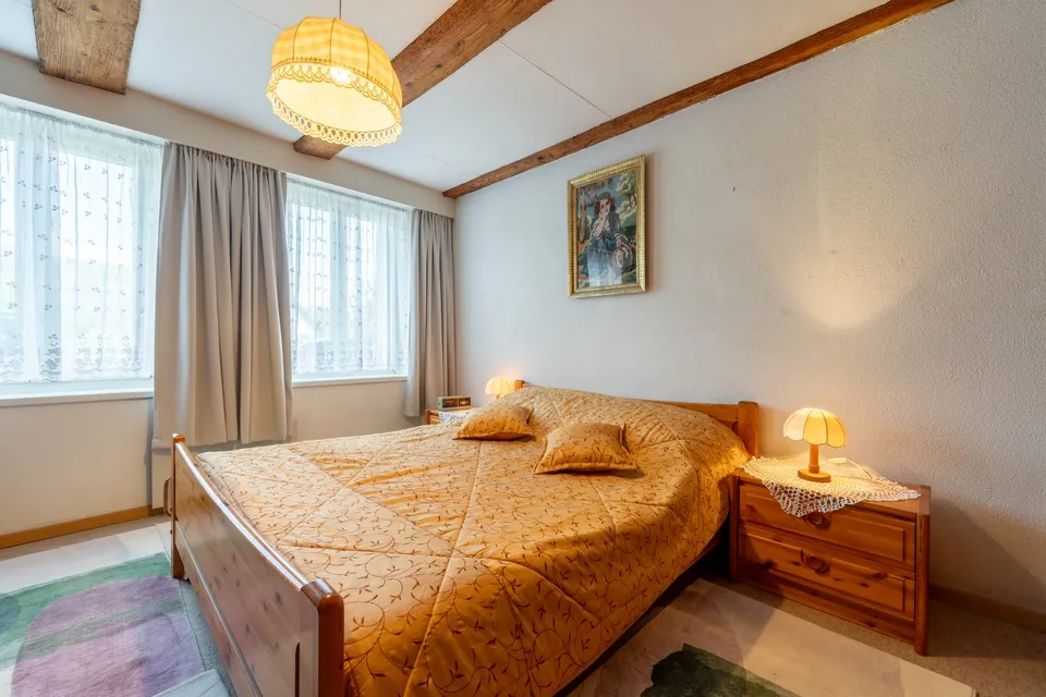 Casa unifamiliare economica con potenziale nel centro del villaggio – foto 6 di 8