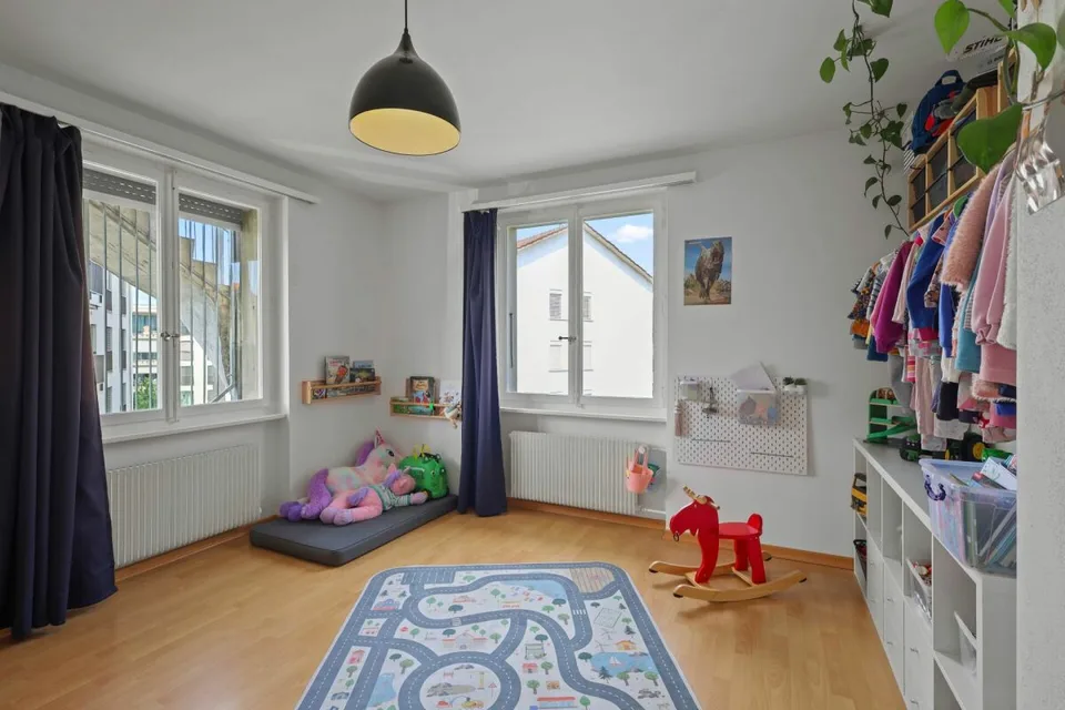 Zweifamilienhaus: Viel Platz, viel Potential – Foto 10 von 24