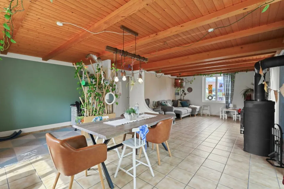 Zweifamilienhaus: Viel Platz, viel Potential – Foto 4 von 24