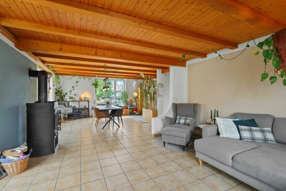 Zweifamilienhaus: Viel Platz, viel Potential – Foto 7 von 24