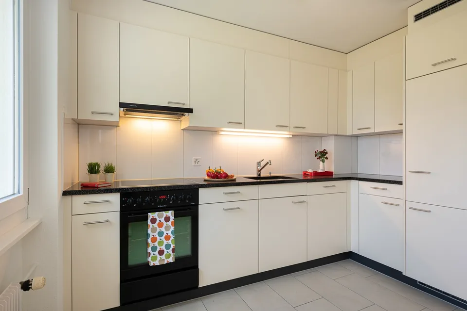 Grosszügige 4.5-Zimmerwohnung mit Balkon in Langwiesen