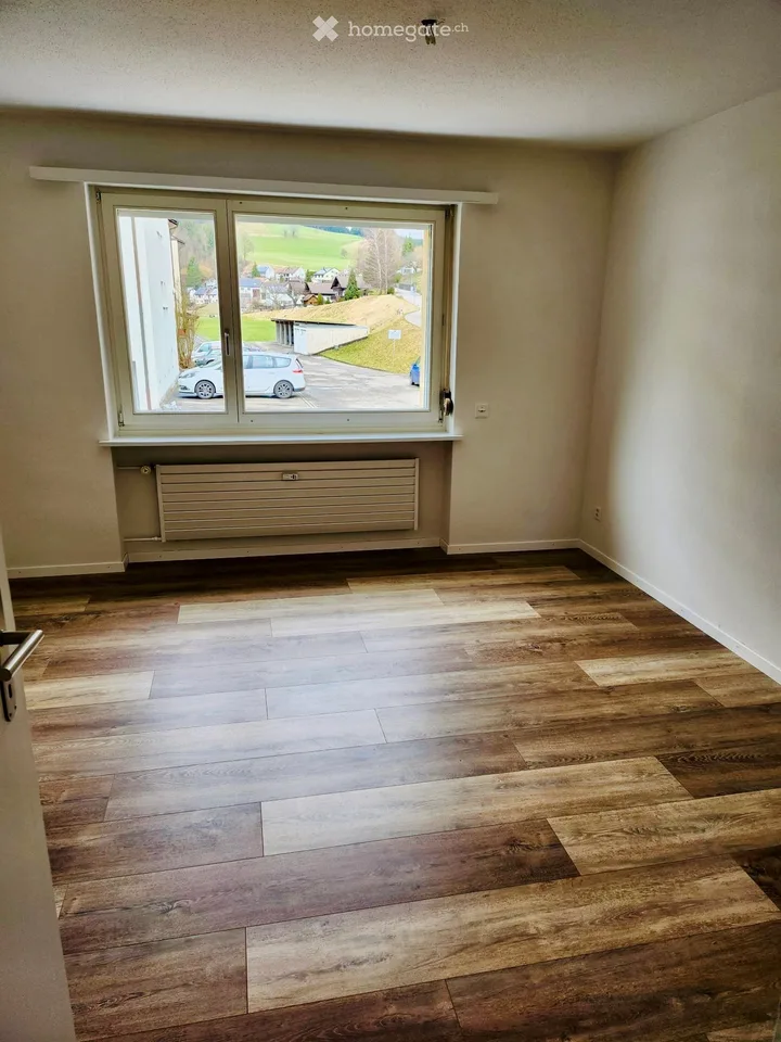 Helle 3.5-Zimmer-Wohnung im Erdgeschoss in Dussnang – sofort verfügbar!