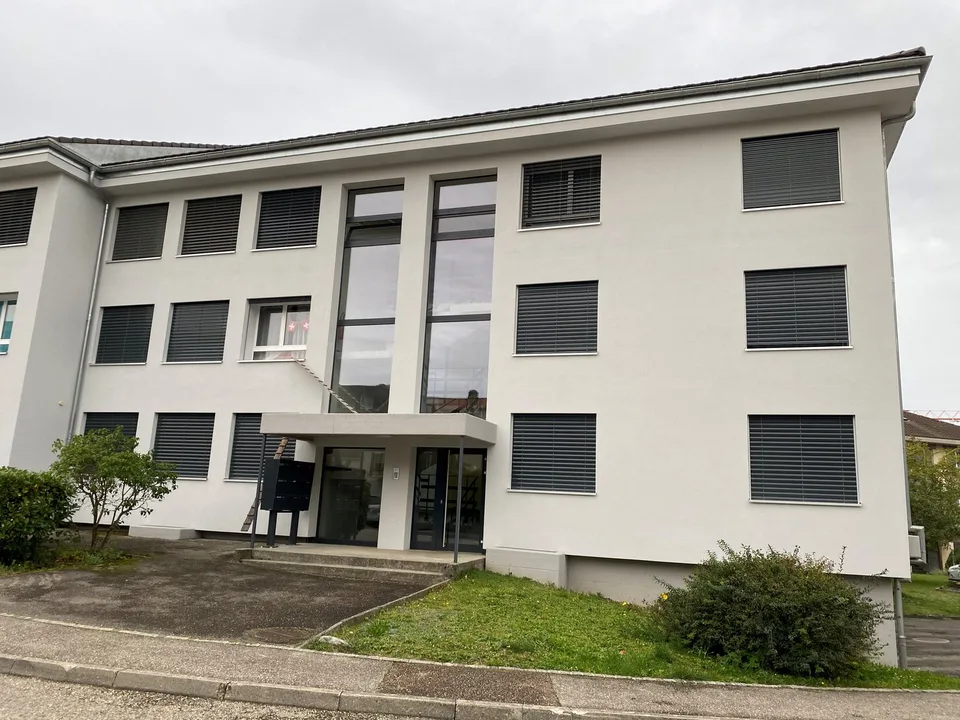 Wohnung mit 3.5 Zimmern und Balkon in Marin-Epagnier