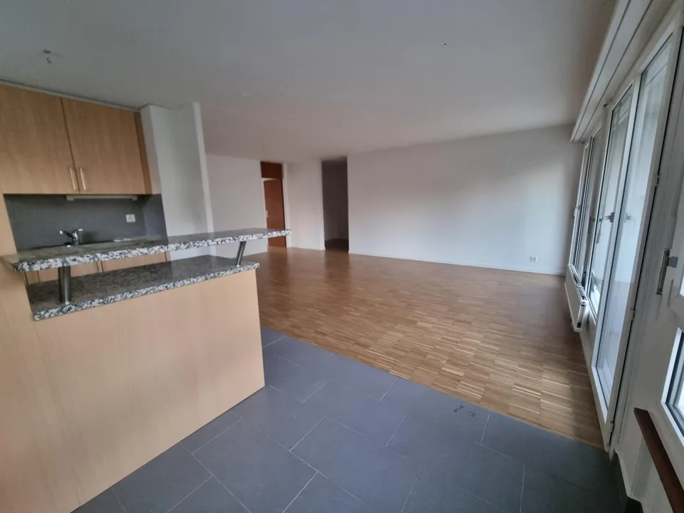 Wohnung mit 3.5 Zimmern und Balkon in Marin-Epagnier