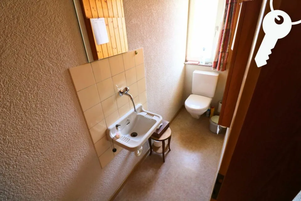 Bâtiment d'habitation et commercial caractéristique avec tradition à Schnottwil – photo 10 sur 18