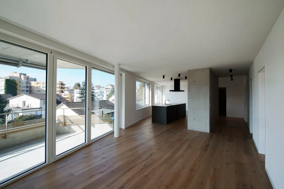 Grosszügige 3 1/2-Zimmer Wohnung