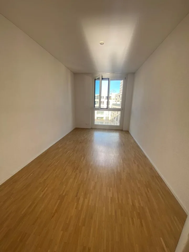 Appartement lumineux 4.5 pièces dans un emplacement attractif à Zürich-Altstetten – photo 7 sur 8