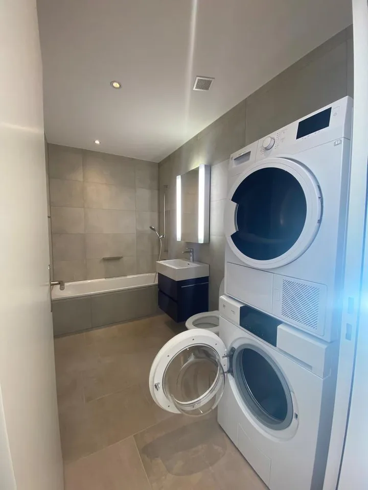 Appartement lumineux 4.5 pièces dans un emplacement attractif à Zürich-Altstetten – photo 4 sur 8
