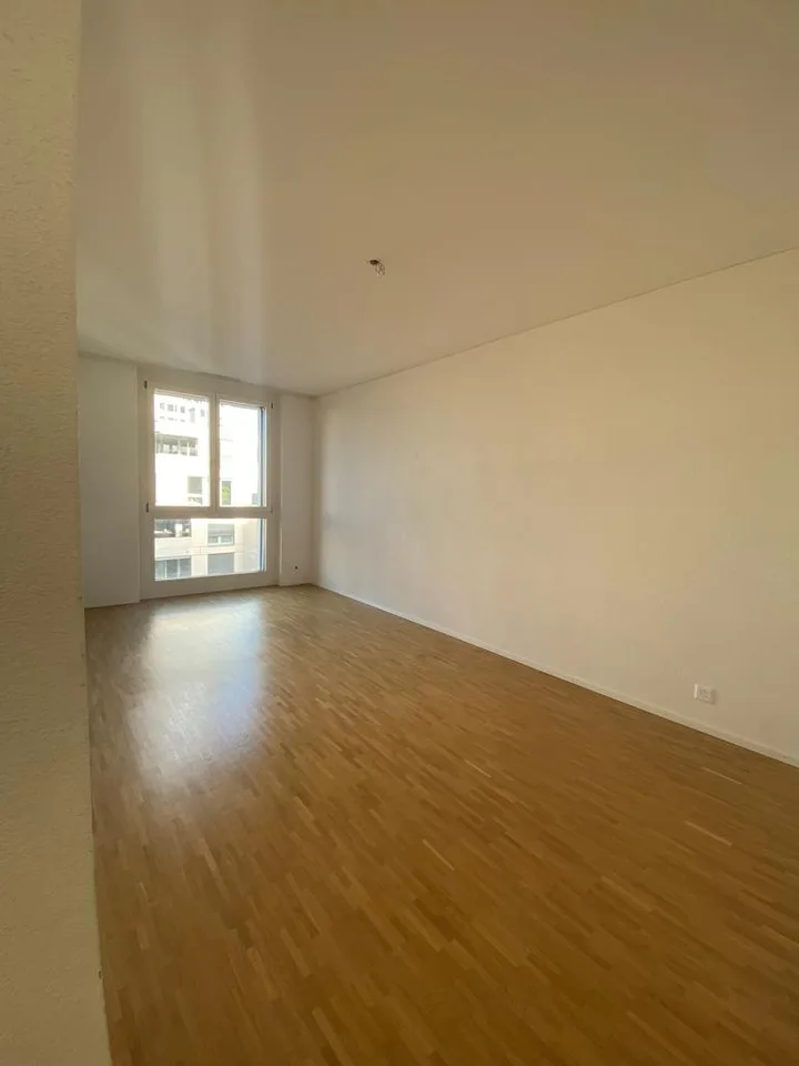 Appartement lumineux 4.5 pièces dans un emplacement attractif à Zürich-Altstetten – photo 6 sur 8