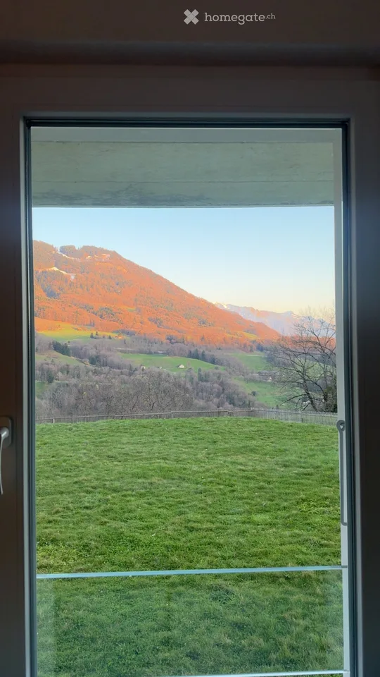 Meravigliosa appartamento di 4,5 locali con vista sul Lago di Ginevra e le montagne