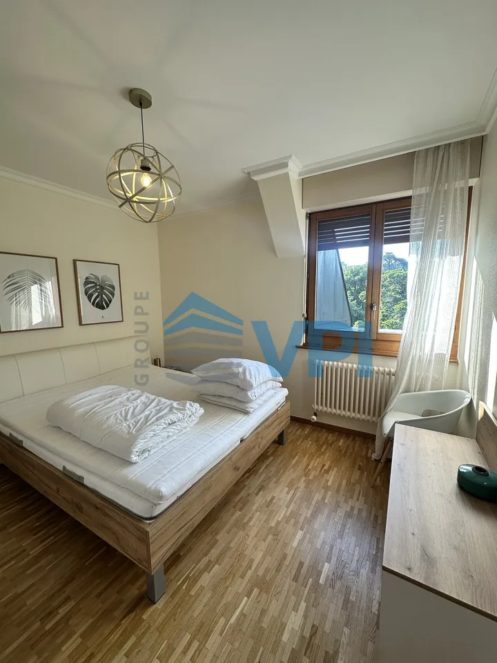 7-room apartment in Plainpalais – photo 6 of 11