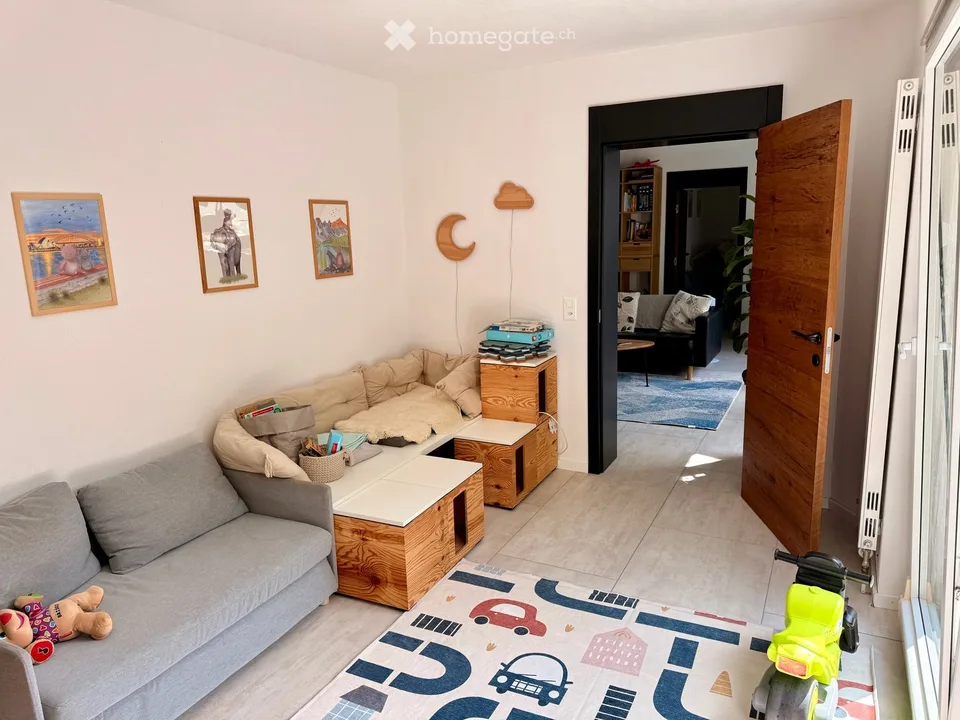 Appartamento di 4,5 locali completamente ristrutturato e moderno a Langnau am Albis