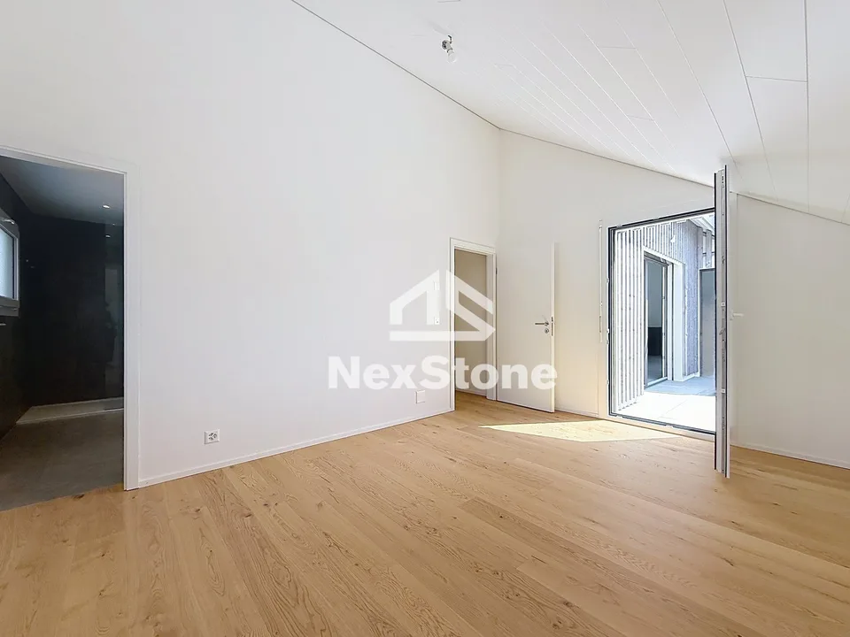 New 4.5 room attic