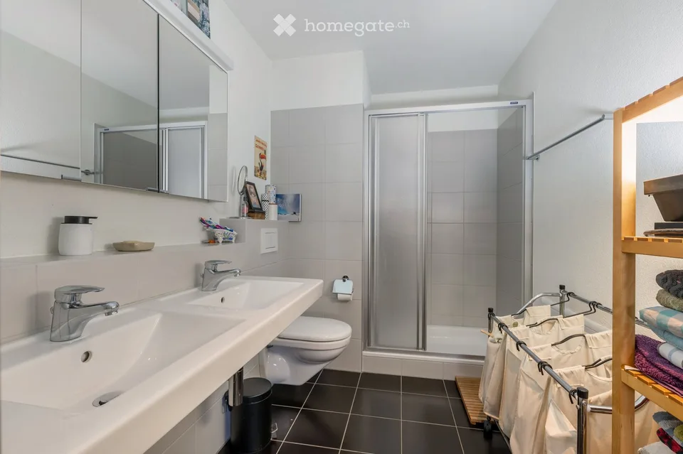 Helle 3.5-Zi.-Whg. mit 112 m², sonnigem Balkon & inkl.Tiefgaragenplatz – Foto 17 von 20