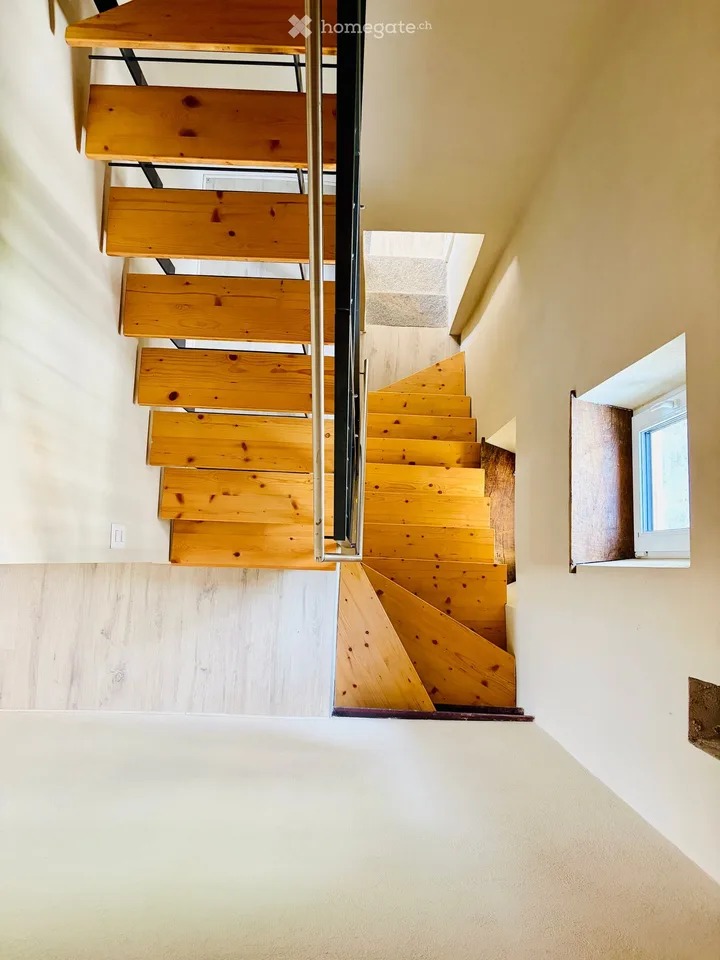 Wohn- oder Ferienhaus mit zwei Wohnungen in Brione sopra Minusio – Foto 2 von 26