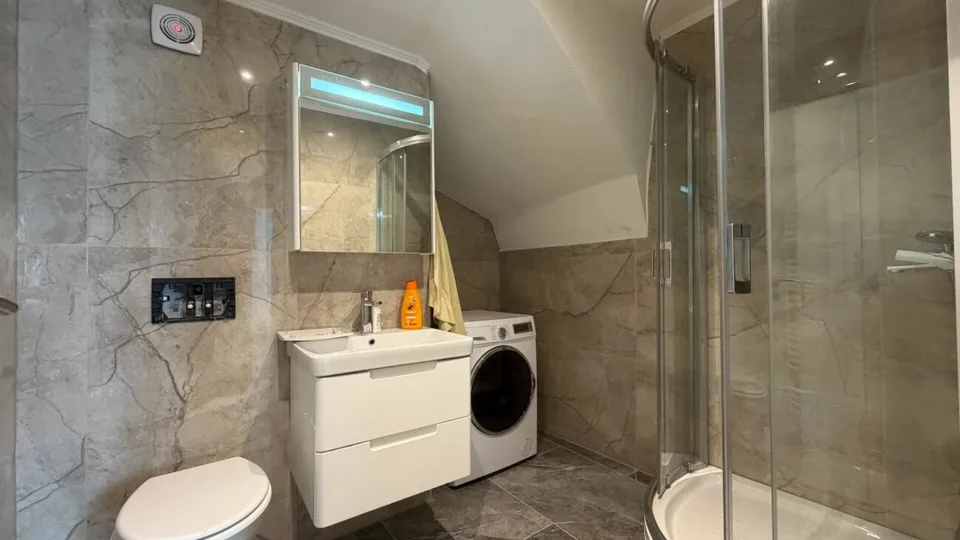 Helle 5-Zimmer-Maisonettewohnung mit grosser Terrasse in Gelterkinden