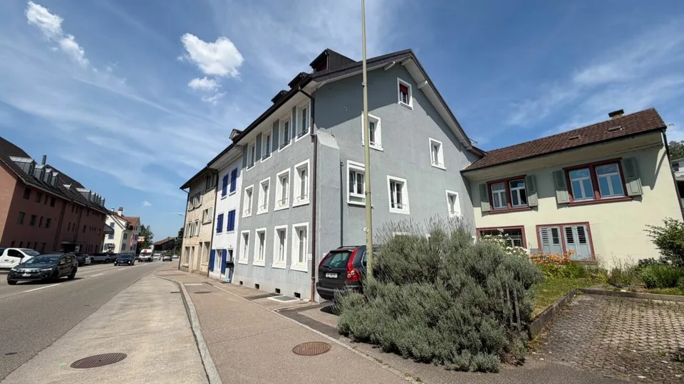 Helle 5-Zimmer-Maisonettewohnung mit grosser Terrasse in Gelterkinden