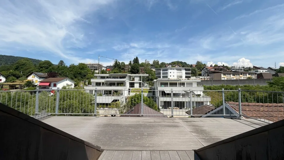 Helle 5-Zimmer-Maisonettewohnung mit grosser Terrasse in Gelterkinden