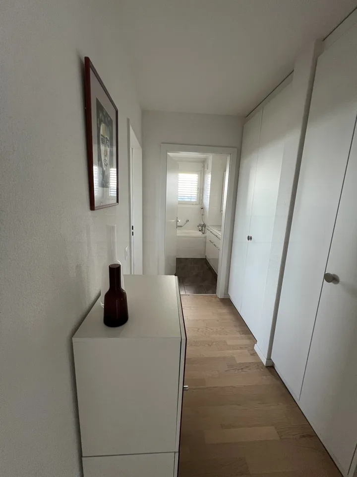 Ampio appartamento di 5,5 locali nel centro di Fribourg – foto 5 di 18
