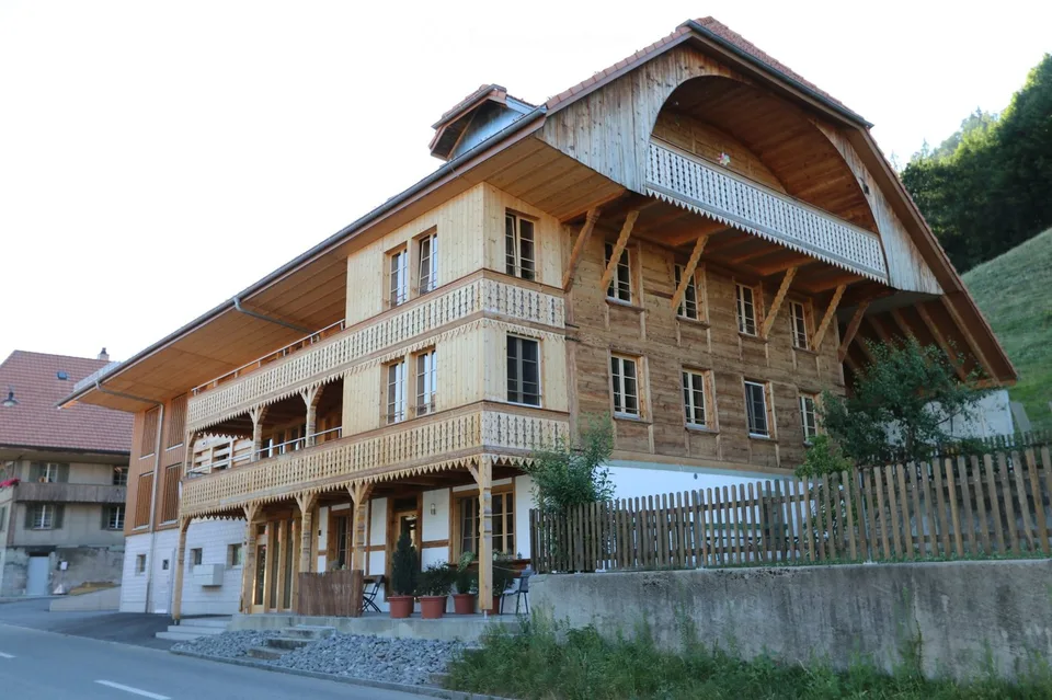 Appartamento moderno 3.5 locali (piano rialzato) in una ex fattoria