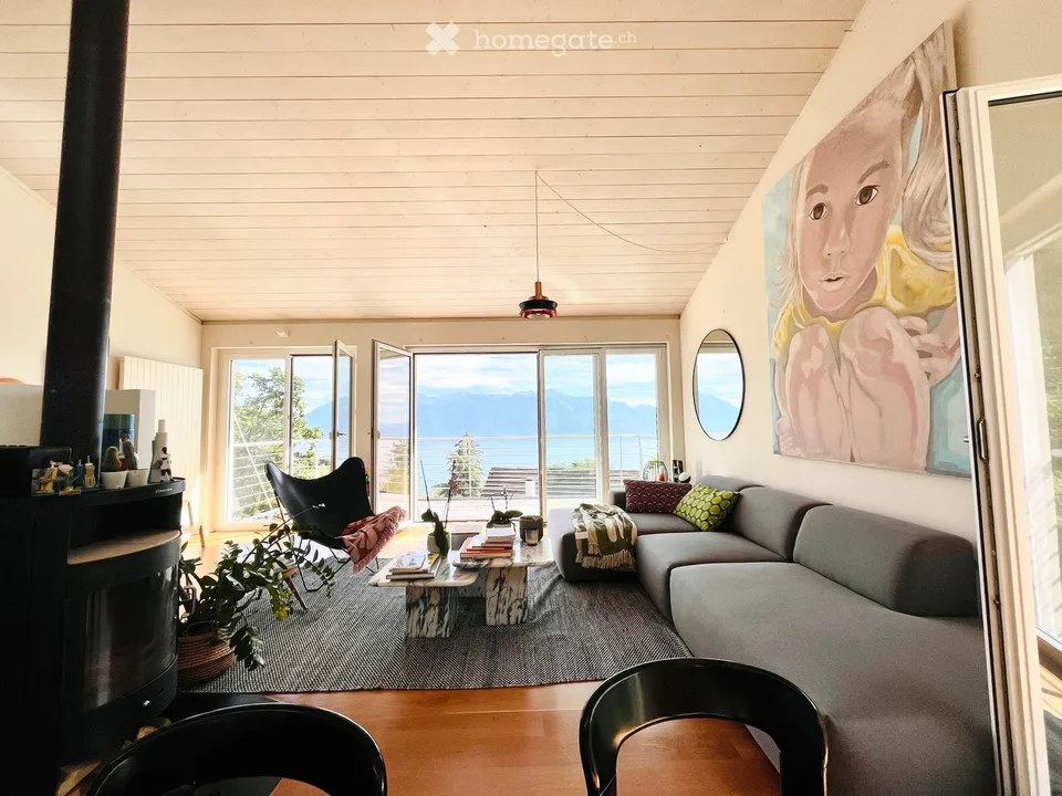 Bellissima casa con vista lacustre superba a Grandvaux