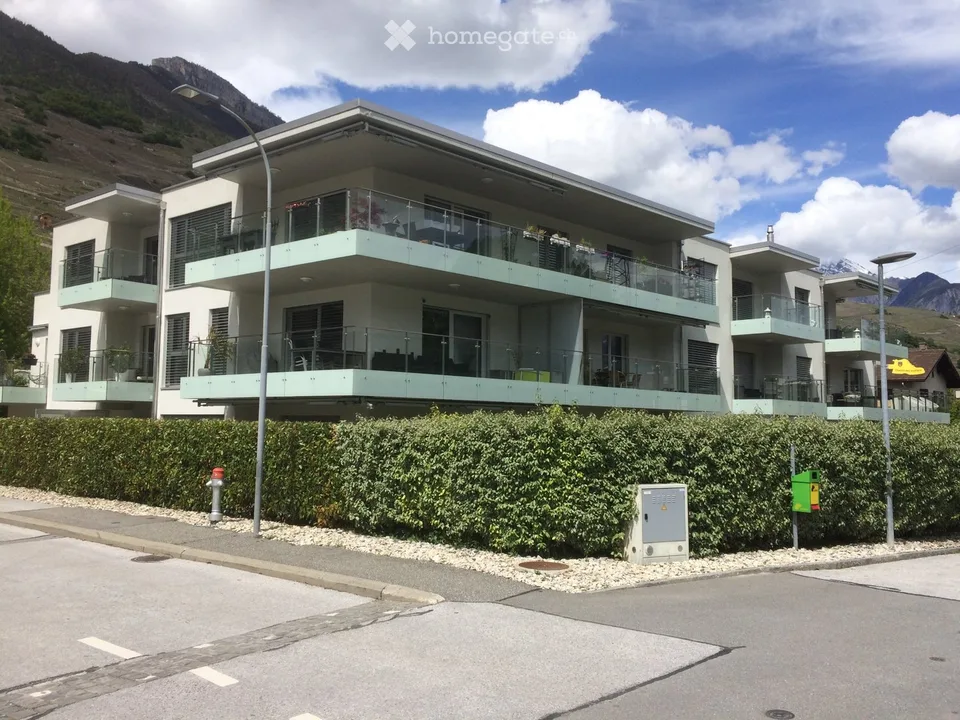 Vétroz - Ampio appartamento di 4.5 locali con prato privato