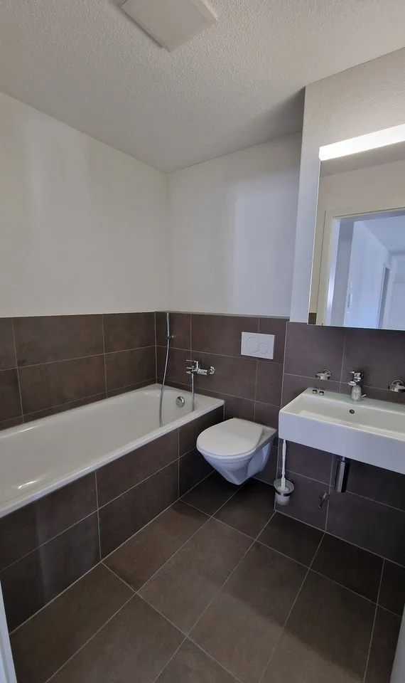 Moderne Maisonettewohnung mit grossem Balkon