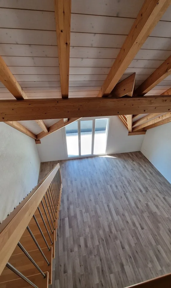 Moderne Maisonettewohnung mit grossem Balkon