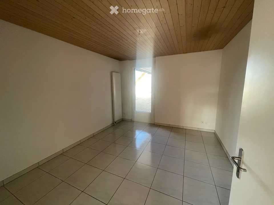 Beautiful 4.5-room apartment with terrace and garage in Kloten