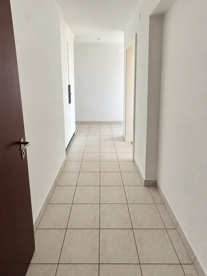 Spacieux appartement de 4,5 pièces avec belle vue dégagée ! – photo 7 sur 7