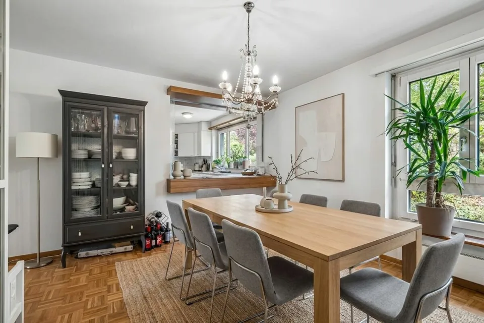 5 Zimmer Wohnung in Oberengstringen – Foto 3 von 11
