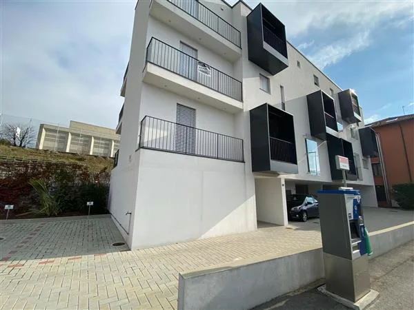 Balerna: Appartement 2.5 pièces