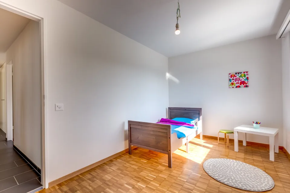 Ideale Wohnung für Familien - direkt gegenüber vom Schulhaus.
