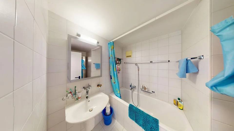 Geräumige, 5.5-Zimmer Gartenwohnung inkl. Einstellhallenplatz und Bastelraum – Foto 10 von 13