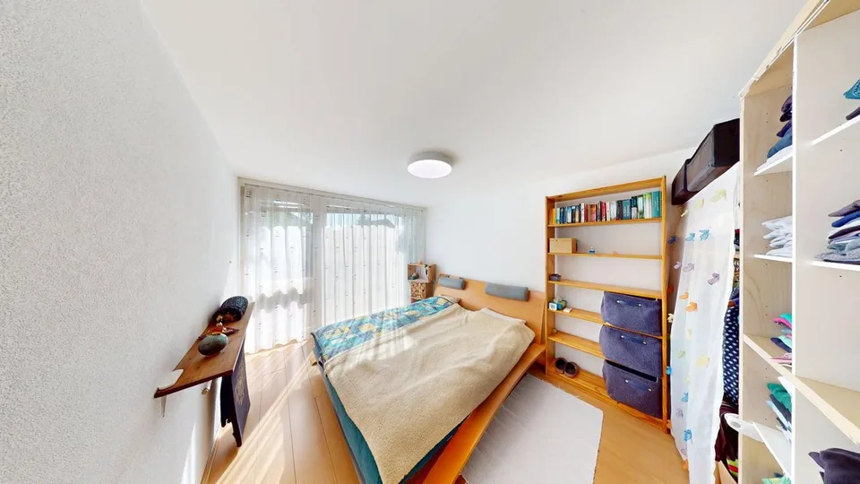 Geräumige, 5.5-Zimmer Gartenwohnung inkl. Einstellhallenplatz und Bastelraum – Foto 8 von 13