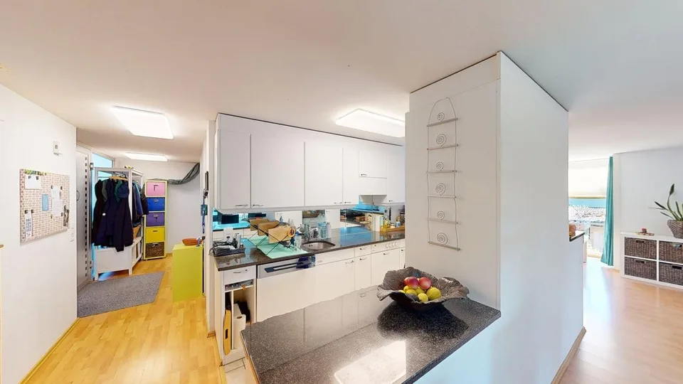 Geräumige, 5.5-Zimmer Gartenwohnung inkl. Einstellhallenplatz und Bastelraum – Foto 5 von 13