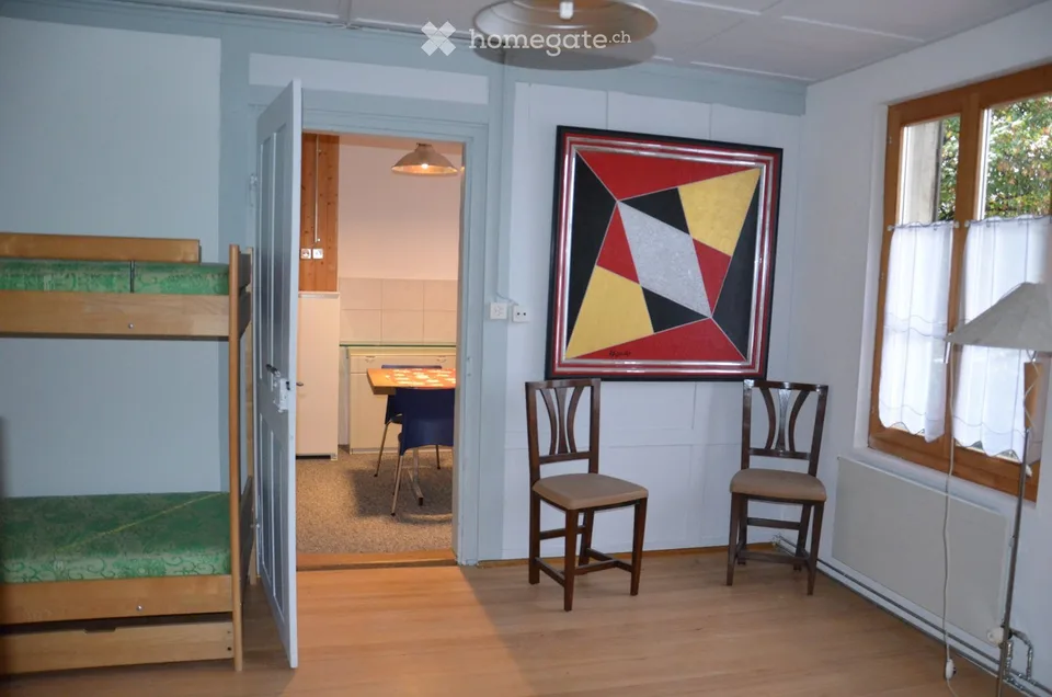 Grosszügige 20-Zimmer-Liegenschaft an der Emmentalstrasse in Oberburg – Foto 2 von 4