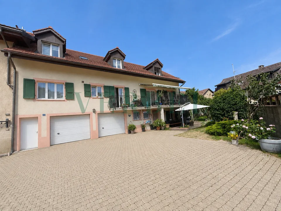 Belle maison de 6.5 pièces rénovée dans un environnement paisible – Foto 2 von 26