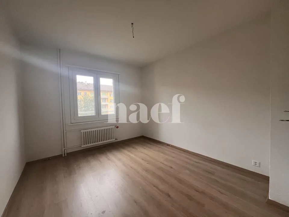 3-room apartment on the 4th floor – photo 3 of 12