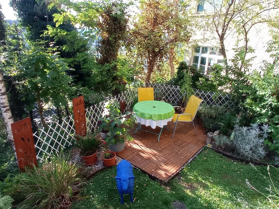 Charmante 3.5-Zimmer-Altbauwohnung mit Gärtli in Münchenstein