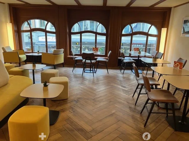Incantevole caffetteria in Marktgasse 16/18 a Biel – foto 4 di 9