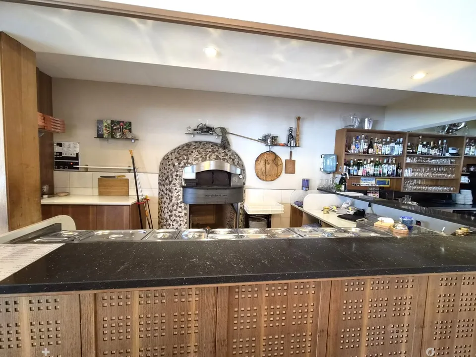 Locataire expérimenté et innovant recherché pour restaurant bien entretenu à Biel – photo 4 sur 12