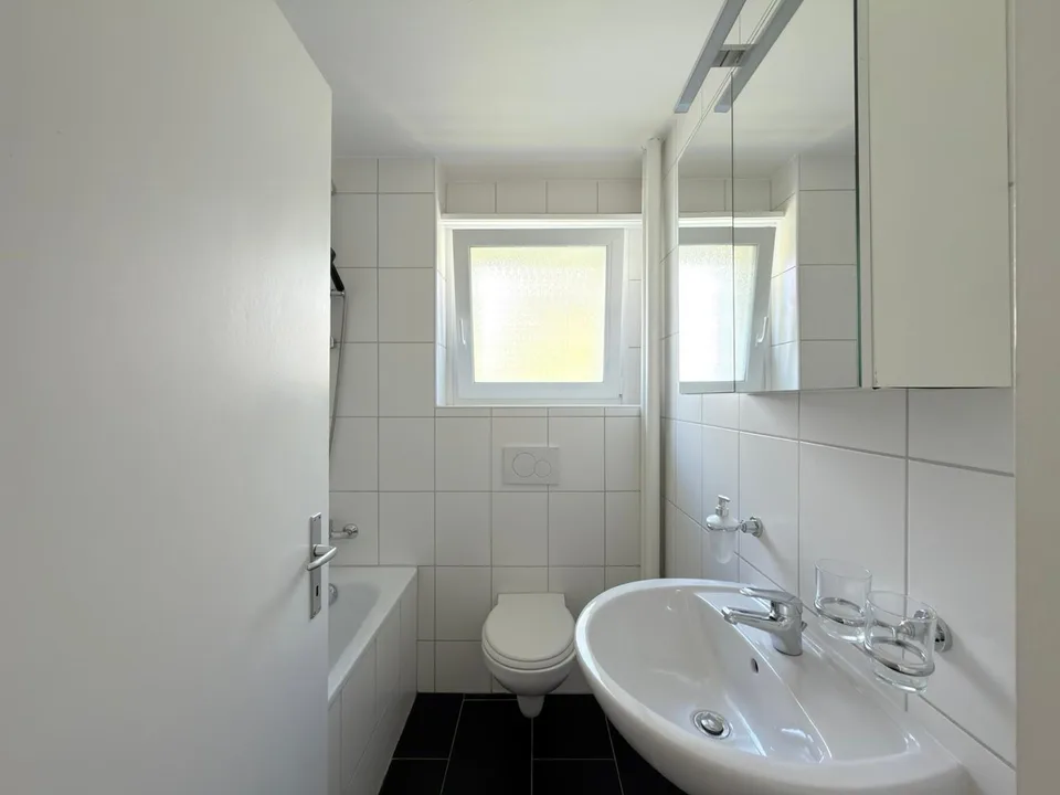 Helle 3.5-Zimmer-Wohnung mit Balkon in Nidau