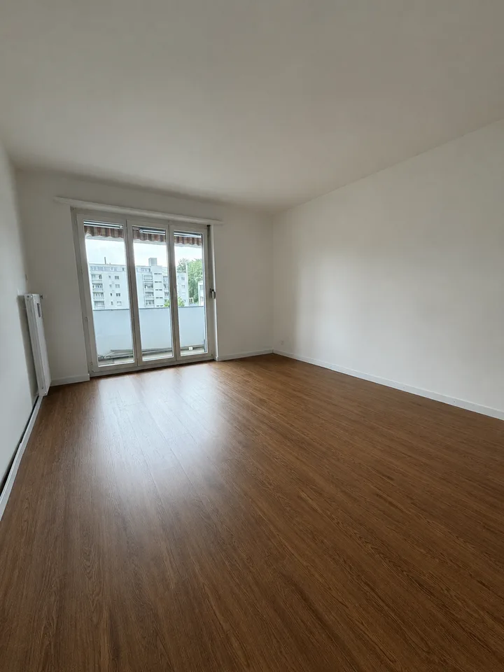 Appartamento di 3.0 locali completamente ristrutturato con balcone soleggiato – foto 4 di 8