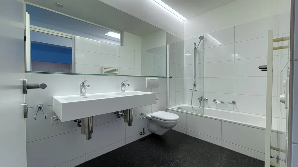Exklusive 4,5-Zimmer-Wohnung inmitten einer Parklandschaft