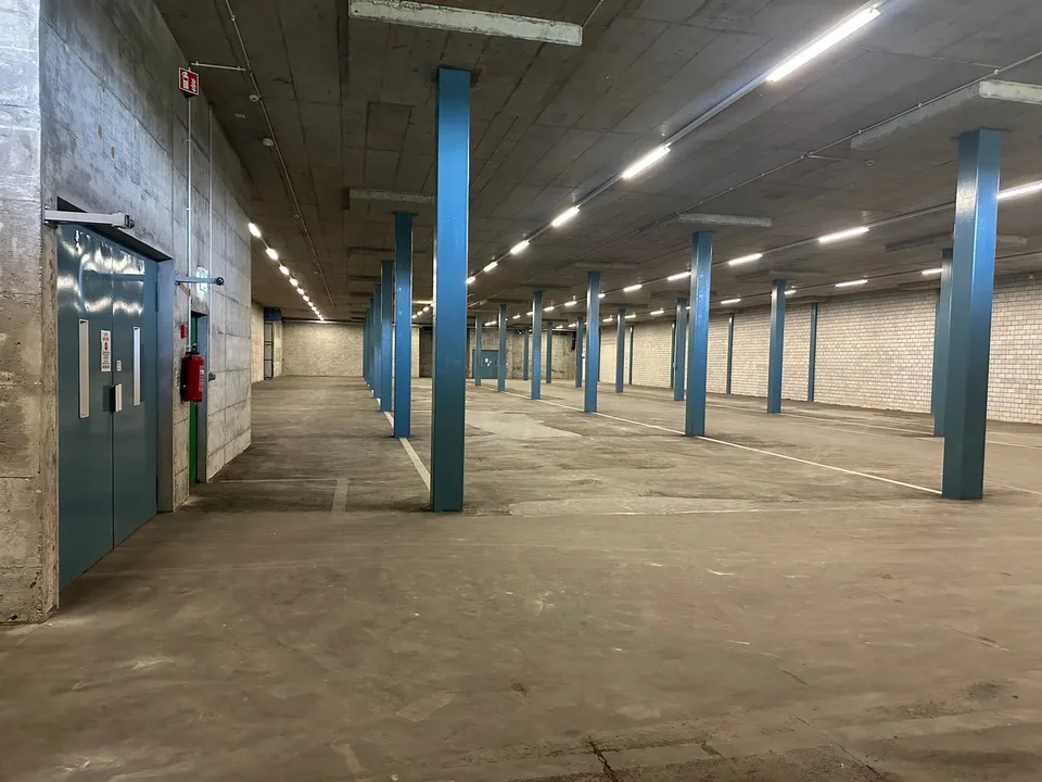 Spazio di magazzino in affitto in Industriestrasse 36 a Lenzburg