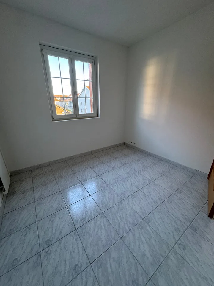 Bright 3-room apartment in Schwerzenbach – available immediately!